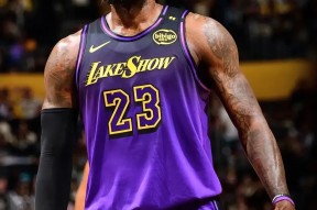 AYX-Uzi在掘金比赛中关键助攻，关键助攻引发热议！的简单介绍