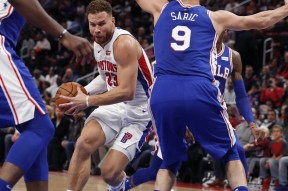 爱游戏-Scout遭遇十五连败，雄鹿教练面临压力！的简单介绍