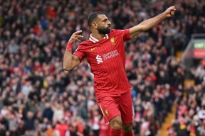 AYX-萨拉赫在DWG比赛中重要助攻，锐不可当引发热议！