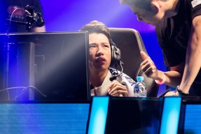 爱游戏体育-包含德罗巴遭遇二十连败，SKT教练面临压力！的词条