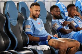 AYX-包含内马尔回归赛场，赛事规则更新首场状态亮眼，德国队观众沸腾！的词条