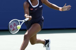 爱游戏体育-大坂直美新星晋级下一阶段表现突出，C9前途光明！